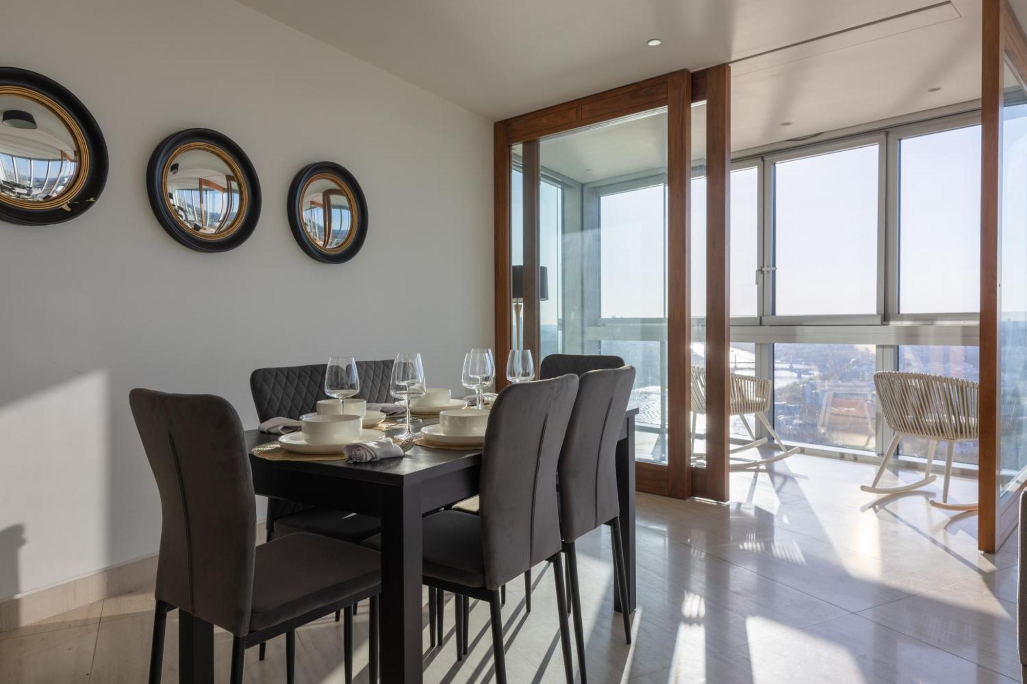 Appartamento Luxury With Pool, Gym, Spa, Free Parking 3 Bedroom *
